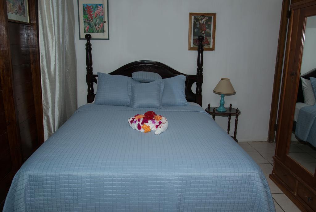 Firefly Beach Cottages Negril Bagian luar foto