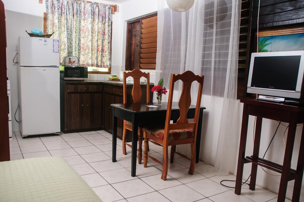 Firefly Beach Cottages Negril Bagian luar foto